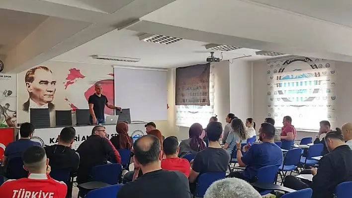 Kurs Kayseri'de başladı