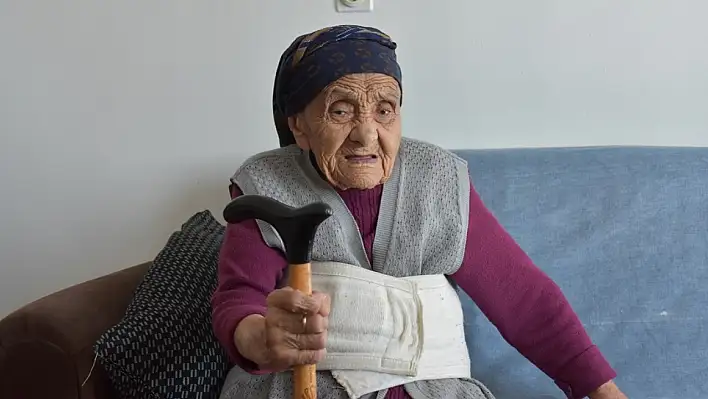 102 yaşındaki Fatma Nine'ye sıcak bir dokunuş