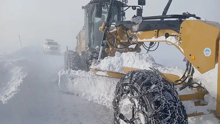 108 mahalle yolu daha ulaşıma açıldı