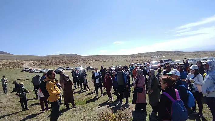 110 kişiyle Beleşme Yaylası'na yürüdüler!