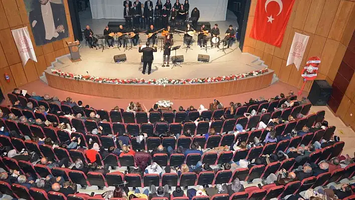 Konserde duygulandıran anlar...