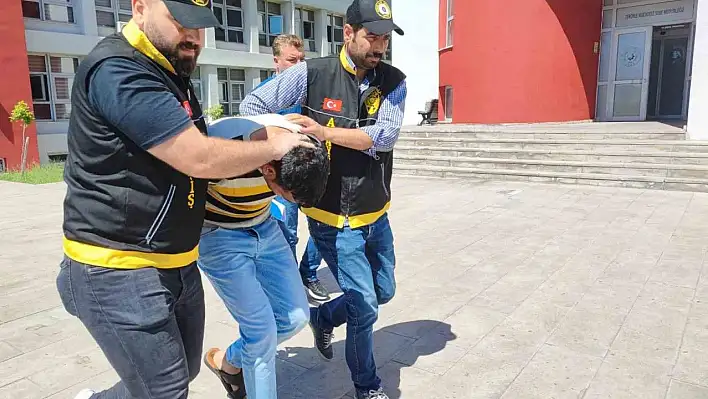 3 kişinin katili koca, vahşeti sosyal medyadan da paylaşmış