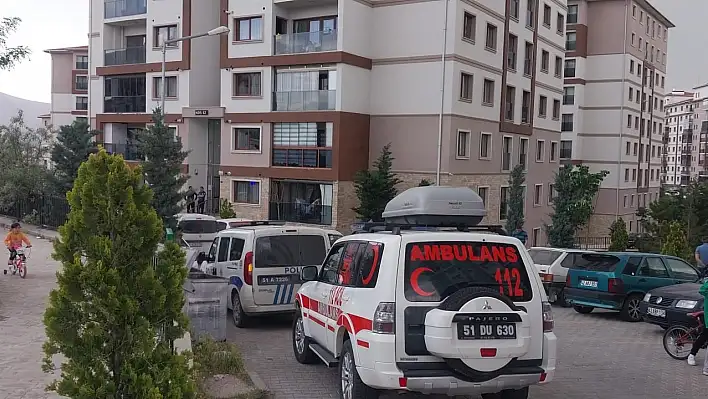 43 yaşındaki adam evde ölü bulundu