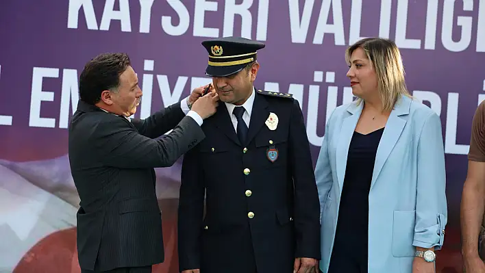 49 emniyet personeli terfi etti, 351 personel ödüllendirildi