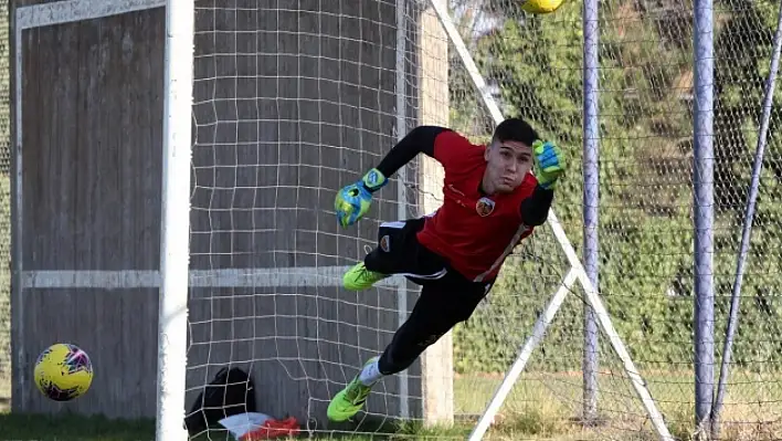 5 yıl Kayserispor'un kalesini korumuştu, vergi borcu çıktı...