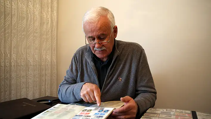 53 yılda 10 bin adet biriktrdi! 70 ülkenin izlerini taşıyor