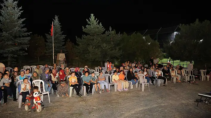 7'den 70'e köy meydanında toplandılar! Çarşamba günü Yamaçlı'da
