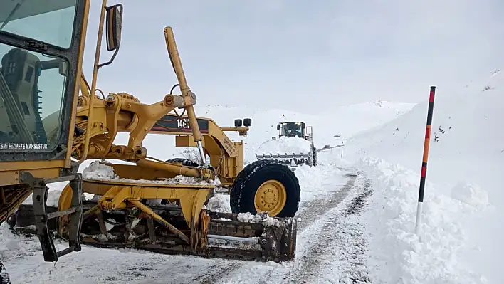 70 mahalle yolu ulaşıma açıldı