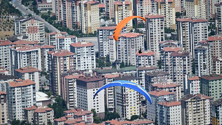 8 ülkeden 120 sporcu Tomarza ve Pınarbaşı üzerinde süzülecekler!