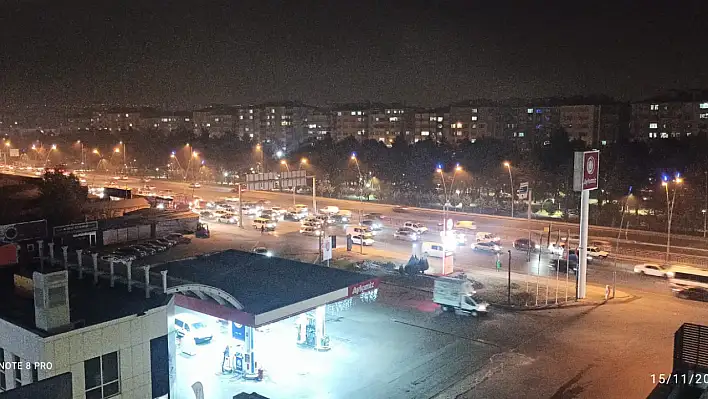 A Milli Takım için alınan güvenlik önlemleri trafiği kilitledi