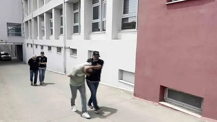 'Satmıyoruz, kullanıyoruz' diyen 2 torbacı tutuklandı