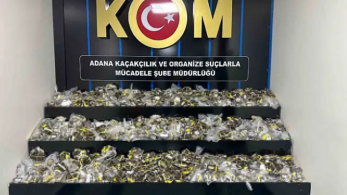 1 tondan fazla tütün, binlere sahte bandrol ele geçirildi