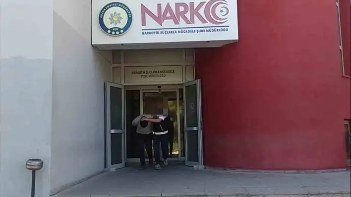 22 firari uyuşturucu satıcısı yakalandı