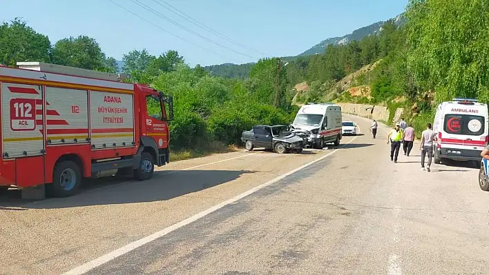Ambulans ile otomobil çarpıştı: 1 ölü, 3 yaralı