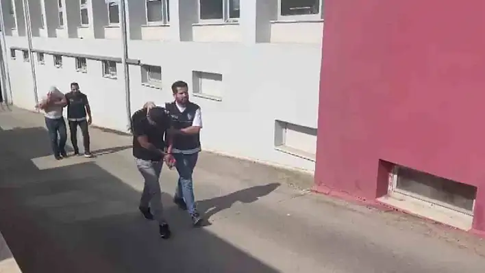 Bin 166 bandrolsüz plaka ele geçirildi
