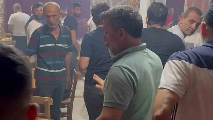 Adana'da çift çelik kapılı kumarhaneye 'koçbaşı' ile baskın!