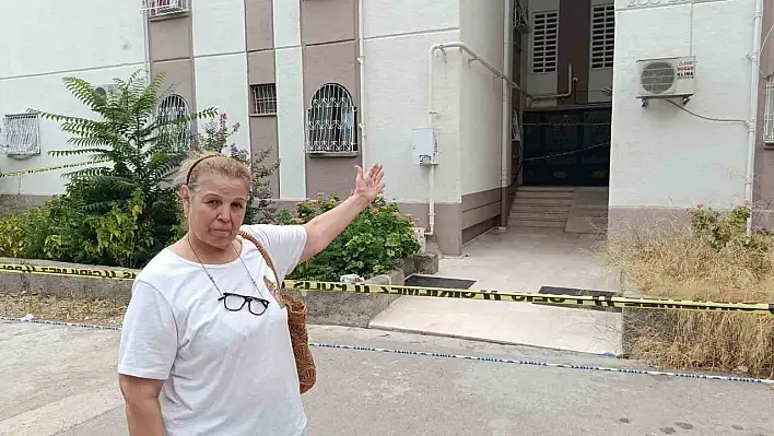 3 katlı apartmanın merdivenleri çöktü
