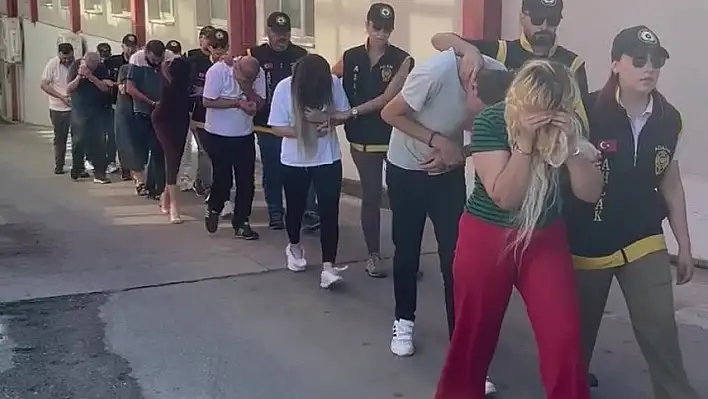 Fuhuş şebekesi çökertildi