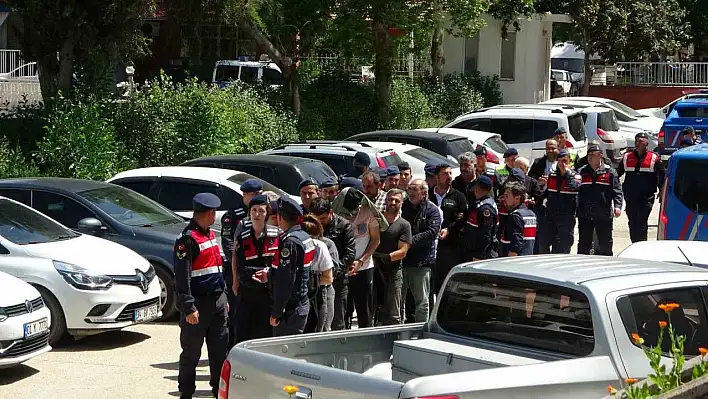 Adana'da jandarmadan 'joker' operasyonu: 16 gözaltı