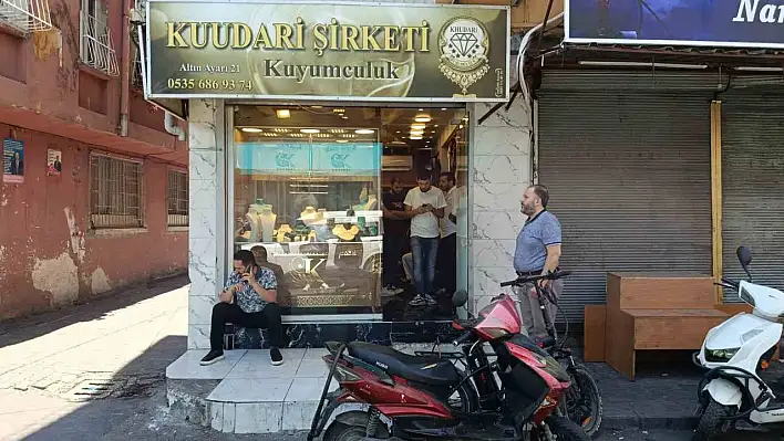 Kuyumcuya silahlı soygun
