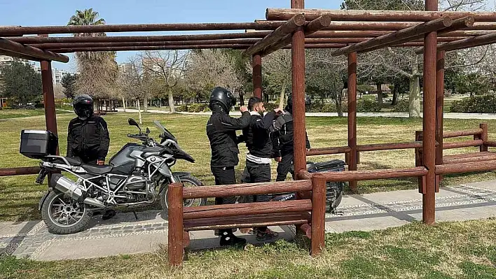 Narkotim timleri uyuşturucu kullanan 76 şahsı suçüstü yakaladı