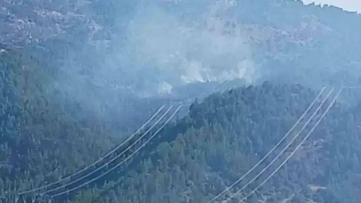 Yangına müdahale eden helikopter düştü