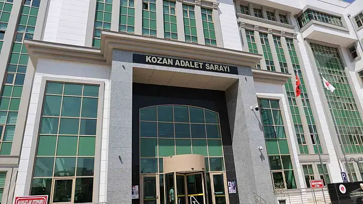 Evinin balkonun pompalı silahla ateş açtı