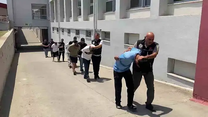 Torbacı operasyonu: 5 gözaltı