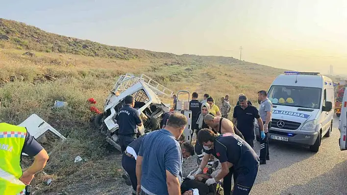 Adana'da dehşet kaza: Ölü ve yaralılar var