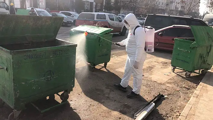 Afet bölgesinde dezenfekte ve ilaçlama çalışması yapıldı