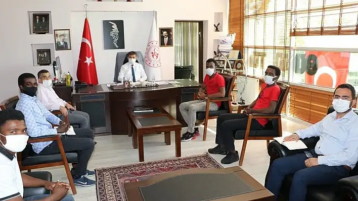 Afrikalı öğrencilerden ziyaret