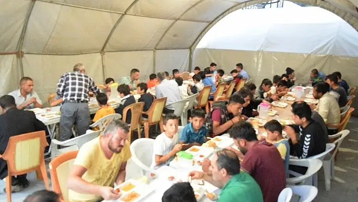 AGD Yahyalı şubesi iftar çadırı açtı