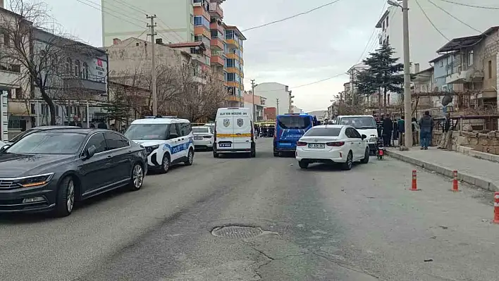 Polis ekiplerine saldırı