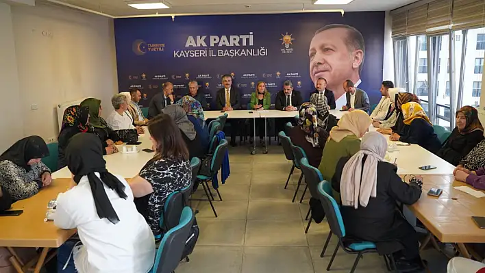 AK Parti'de istifa eden isim o göreve geri döndü!