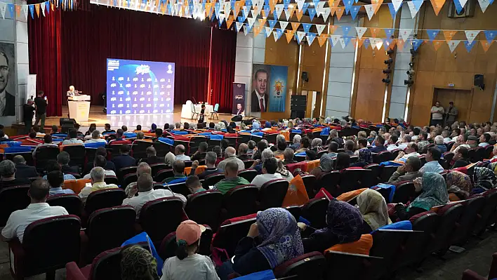 AK Parti'de teşkilat toplandı