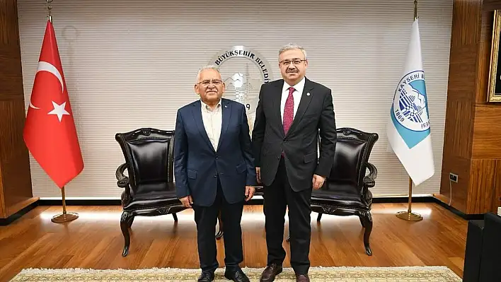 AK parti heyetinden Büyükkılıç'a nezaket ziyareti
