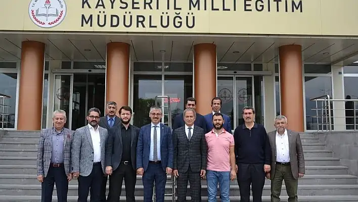 AK Parti İl Başkanı Çopuroğlu, Milli Eğitim Müdürü Ekinci'yi ziyaret etti
