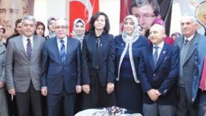 AK PARTİ KADIN KOLLARI KONGRESİ