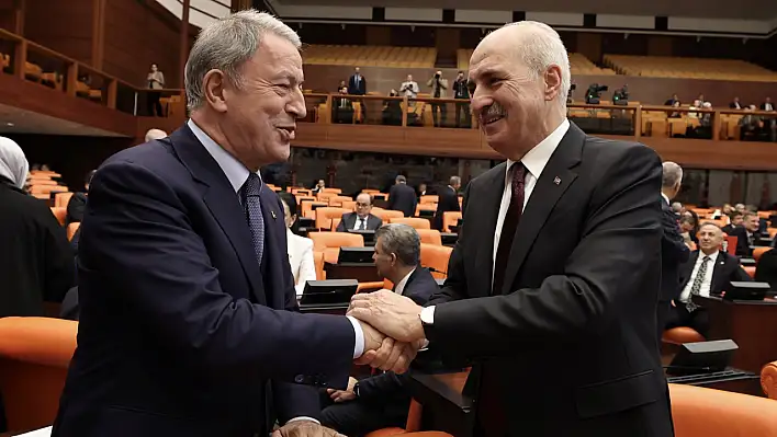 AK Parti Milletvekillerinden Kurtulmuş'a destek