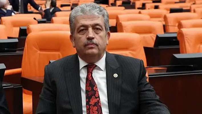 'AK Parti olarak büyük başarılara imza attık'