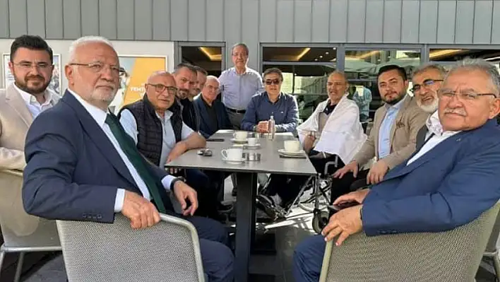 AK Partili isimler önce Bekir Yıldız'ı hastanede ziyaret etti, Yıldız daha sonra bakın kimi ziyaret etti?