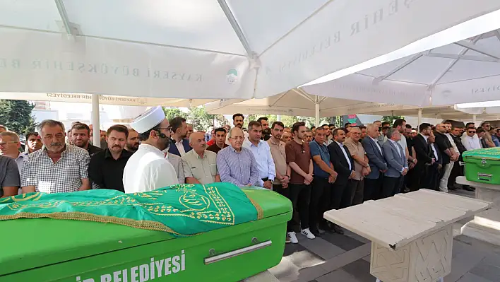 AK Partili ismin babası son yolculuğuna uğurlandı