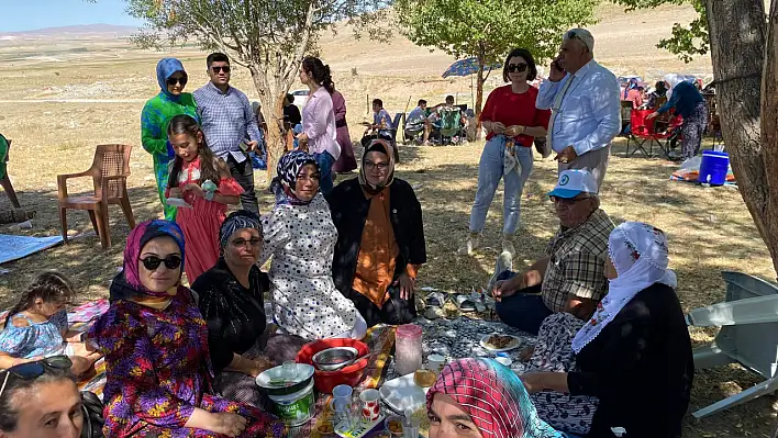 AK Partili vekil neden 'Günümüz güzelleşti' dedi!