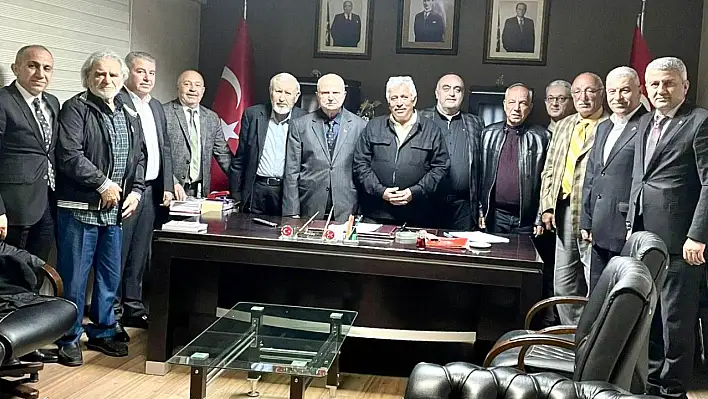 Ak saçlılar MHP için toplandı