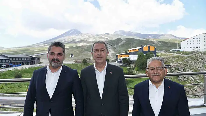 Akar ile Büyükkılıç, Erciyes Yüksek İrtifa Kamp Merkezi'nde incelemelerde bulundu...