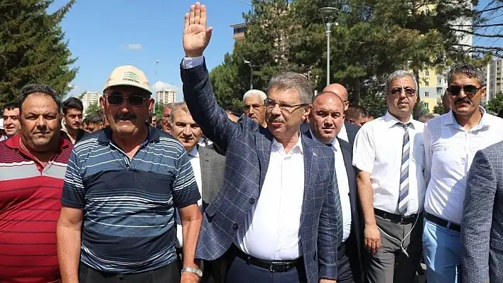 Akay: 'Çiftçimizin hakkı korunacak ve zayi edilmeyecektir'
