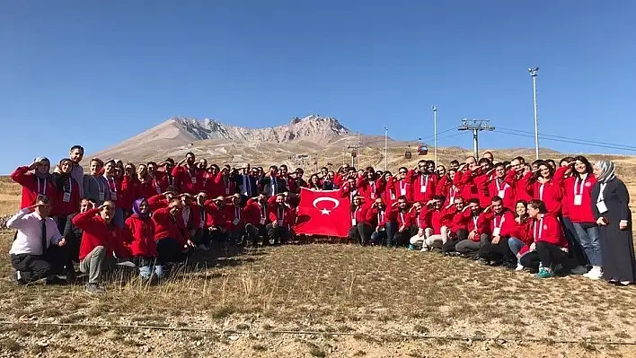 Akıl ve zeka oyunları eğitmen adayları Kayseri'de
