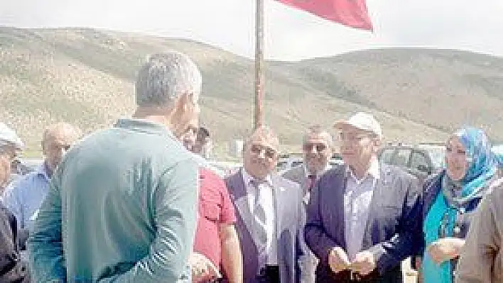 'AKP'DE PARTİLER MEZARLIĞINA GÖMÜLECEK'