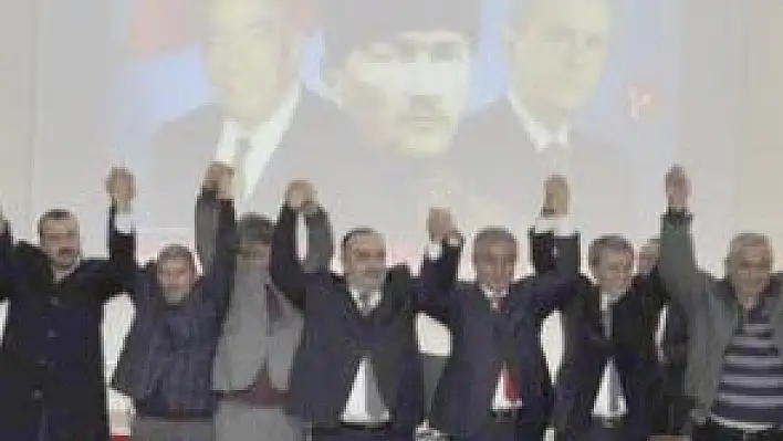 &quotAKP ÜLKEYİ KAOSA SOKTU"