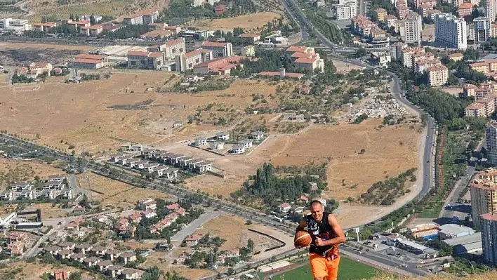 Ali Dağı'nın zirvesinde basketbol maçı